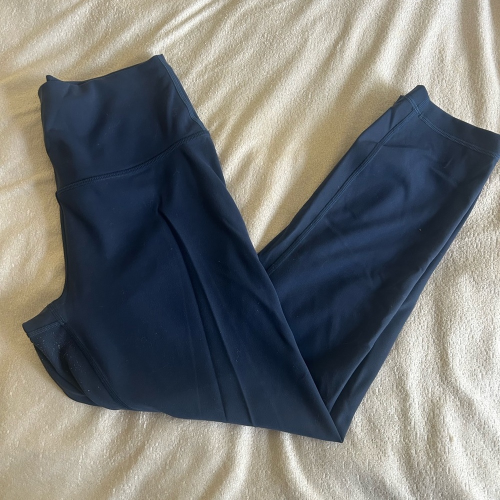 Dark blue wunder trains 23 inch